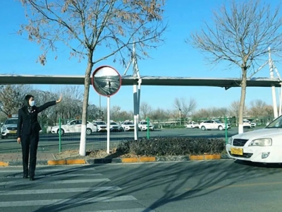 東方時(shí)尚教練教你科三最笨最快通過方法