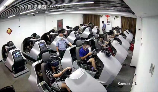 「東方時尚駕校」