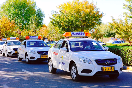 東方時尚駕校提醒您如何提高汽車的防盜能力呢？