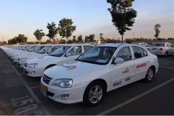 不聽汽車教練言，考駕照掛科在眼前