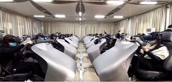 駕校學車不認真，畢業(yè)后等著被教育吧！